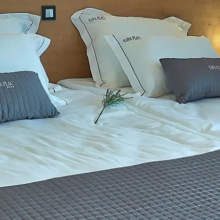 Lipa Plac 포스토이나